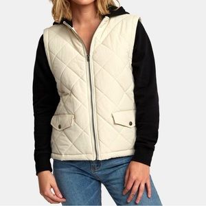 🔥NWT SIZE S RVCA WOMEN’S HOODED VEST🔥